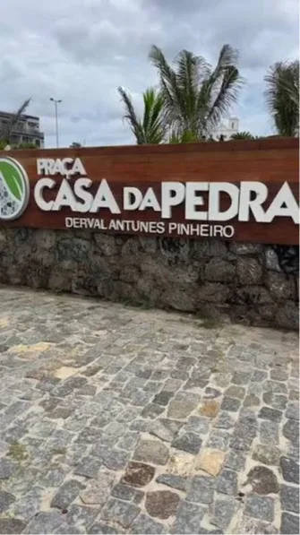Praça Casa da Pedra — foto 2 de 3